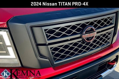 2024 Nissan TITAN Crew Cab PRO-4X 4x4