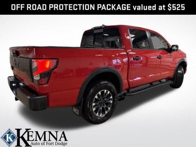 2024 Nissan TITAN Crew Cab PRO-4X 4x4