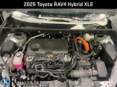 2025 Toyota RAV4 Hybrid XLE