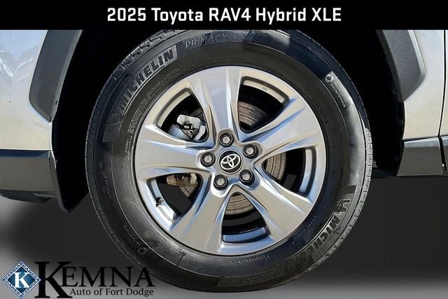 2025 Toyota RAV4 Hybrid XLE