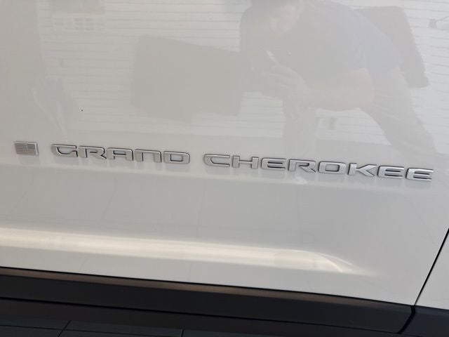 2025 Jeep Grand Cherokee GRAND CHEROKEE LAREDO 4X4