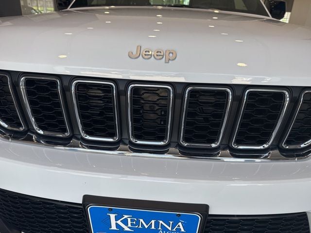 2025 Jeep Grand Cherokee GRAND CHEROKEE LAREDO 4X4