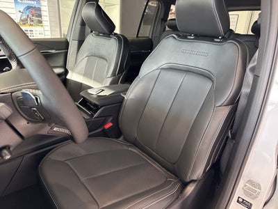 2025 Jeep Grand Cherokee GRAND CHEROKEE OVERLAND 4X4