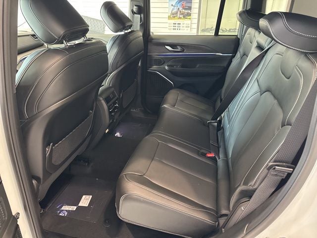 2025 Jeep Grand Cherokee GRAND CHEROKEE OVERLAND 4X4