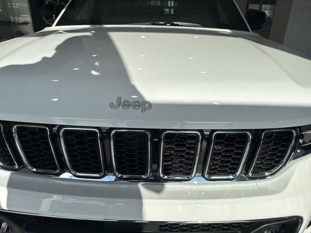 2025 Jeep Grand Cherokee GRAND CHEROKEE OVERLAND 4X4