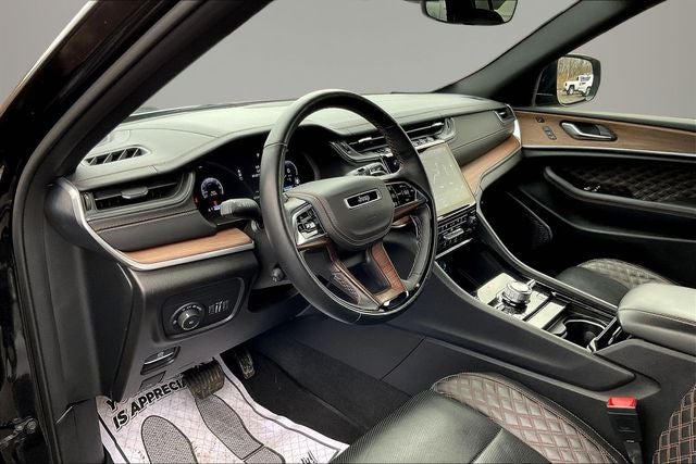 2022 Jeep Grand Cherokee Summit 4x4