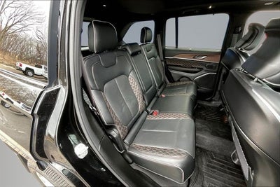 2022 Jeep Grand Cherokee Summit 4x4