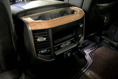 2020 RAM 1500 Laramie Longhorn Crew Cab 4x4 5'7' Box