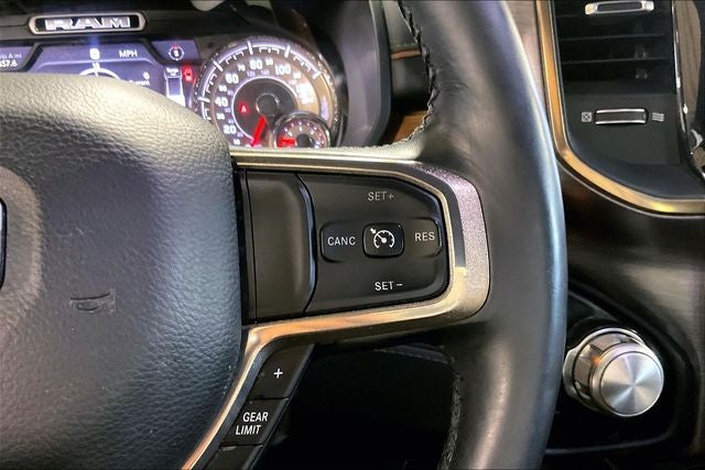 2020 RAM 1500 Laramie Longhorn Crew Cab 4x4 5'7' Box