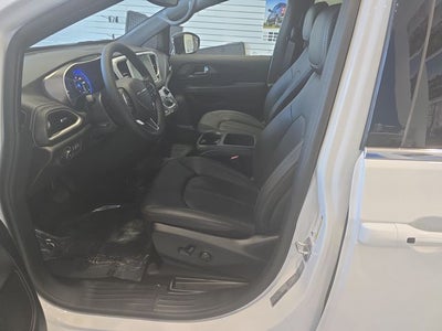 2026 Chrysler Pacifica PACIFICA SELECT AWD