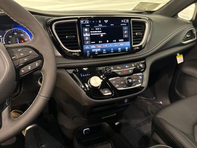 2026 Chrysler Pacifica PACIFICA SELECT AWD