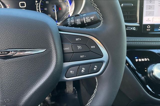 2026 Chrysler Pacifica PACIFICA SELECT AWD