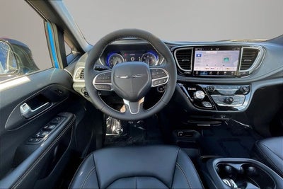 2026 Chrysler Pacifica PACIFICA SELECT AWD