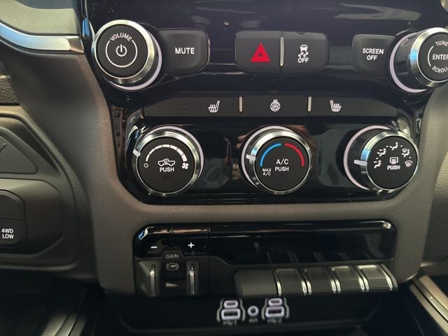 2025 RAM Ram 2500 RAM 2500 BIG HORN CREW CAB 4X4 6'4' BOX