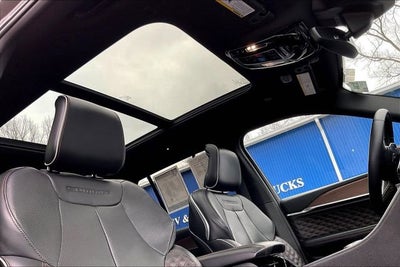 2022 Jeep Grand Cherokee Summit