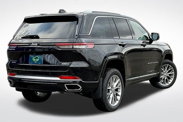 2022 Jeep Grand Cherokee Summit