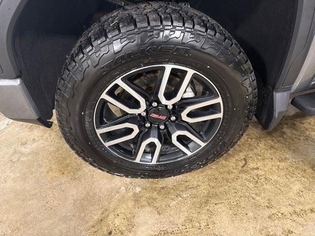 2022 GMC Sierra 1500 Limited AT4